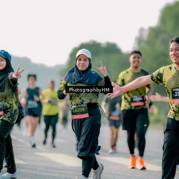 Runner Photo 6439338