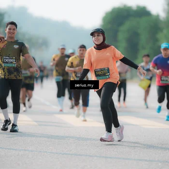 Runner Photo 6439354