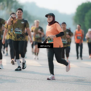 Runner Photo 6439375