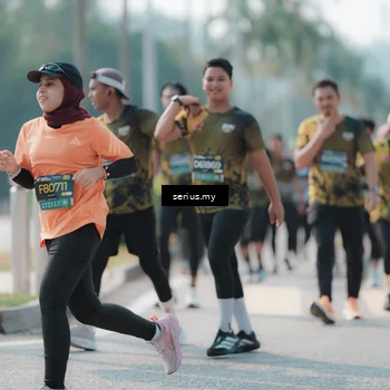 Runner Photo 6439396