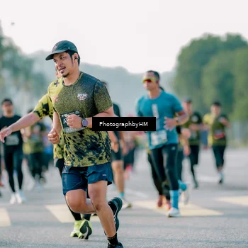 Runner Photo 6439416