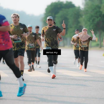 Runner Photo 6439428