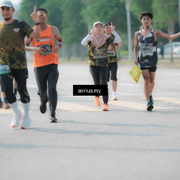 Runner Photo 6439443