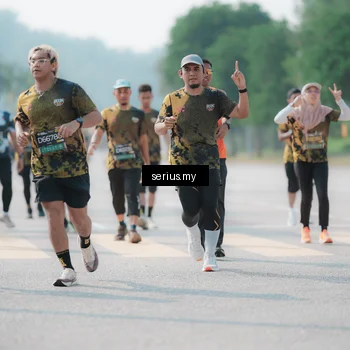 Runner Photo 6439444