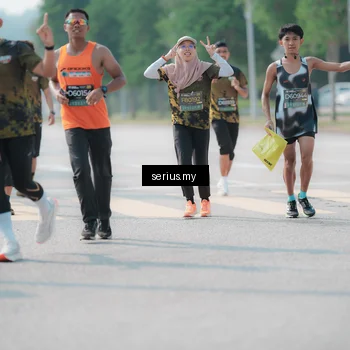 Runner Photo 6439450