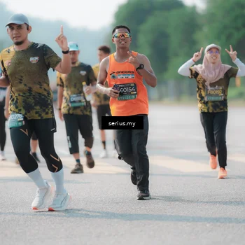 Runner Photo 6439457