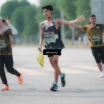Runner Photo 6439474