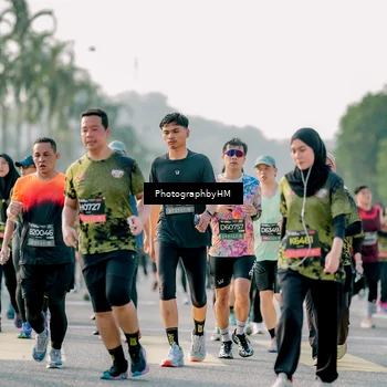 Runner Photo 6439521