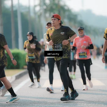 Runner Photo 6439550