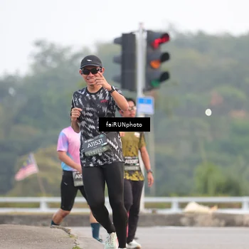 Runner Photo 6439673