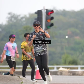 Runner Photo 6439676