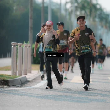 Runner Photo 6439699