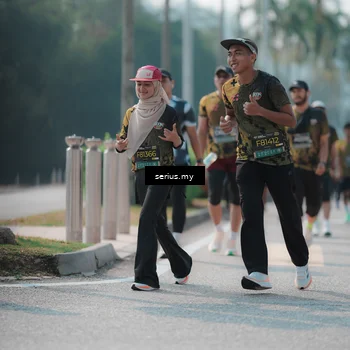 Runner Photo 6439723