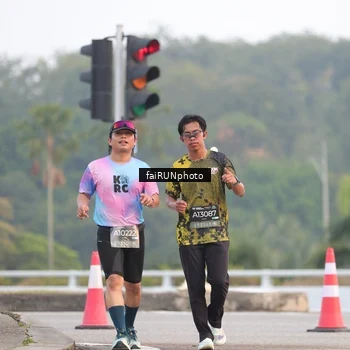 Runner Photo 6439736