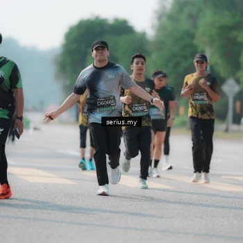 Runner Photo 6439741