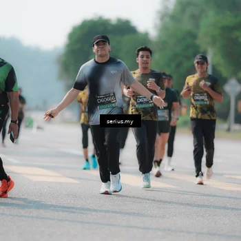 Runner Photo 6439747