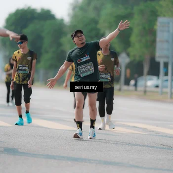 Runner Photo 6439792