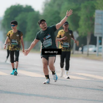 Runner Photo 6439795