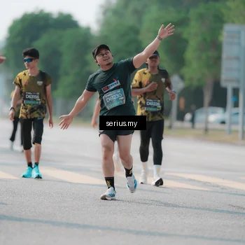 Runner Photo 6439801