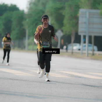 Runner Photo 6439821