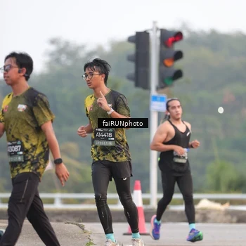 Runner Photo 6439832