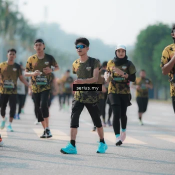 Runner Photo 6439851