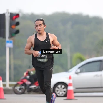 Runner Photo 6439923