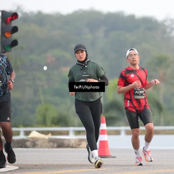 Runner Photo 6439975
