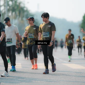Runner Photo 6440004