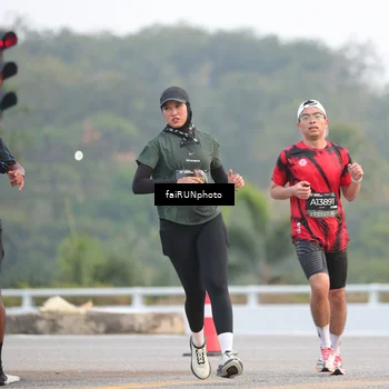 Runner Photo 6440013