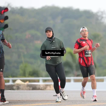 Runner Photo 6440014