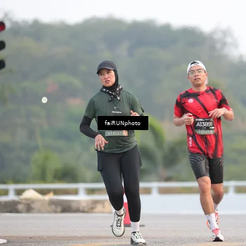 Runner Photo 6440015