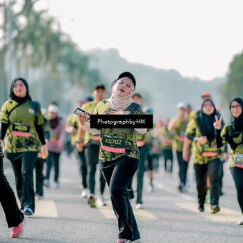 Runner Photo 6440038