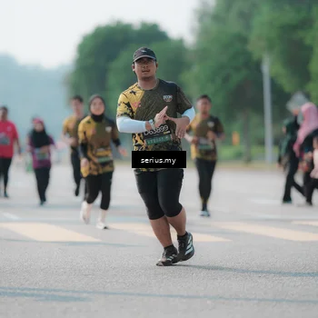 Runner Photo 6440072