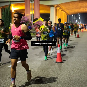 Runner Photo 6440073