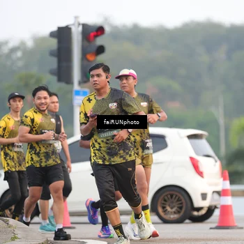 Runner Photo 6440121