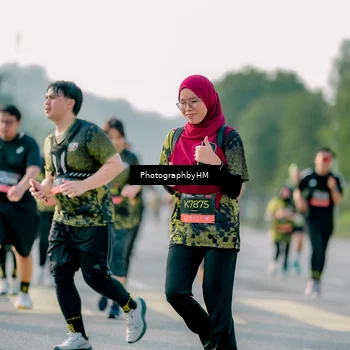 Runner Photo 6440123