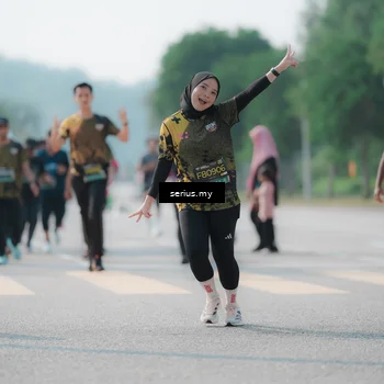 Runner Photo 6440133