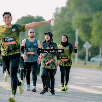 Runner Photo 6440179