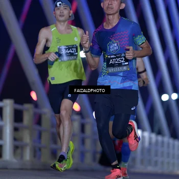Runner Photo 6440210