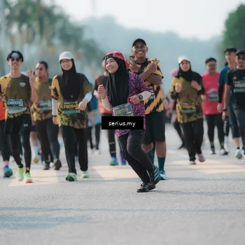 Runner Photo 6440211