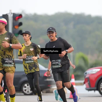 Runner Photo 6440217