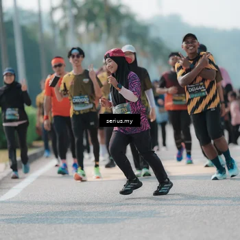 Runner Photo 6440231