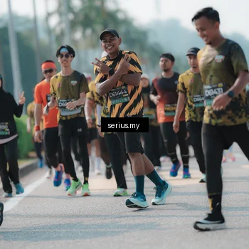 Runner Photo 6440244
