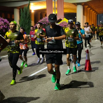 Runner Photo 6440246