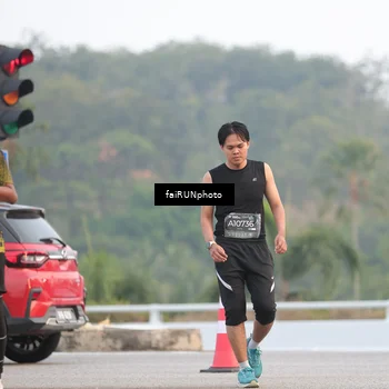 Runner Photo 6440249