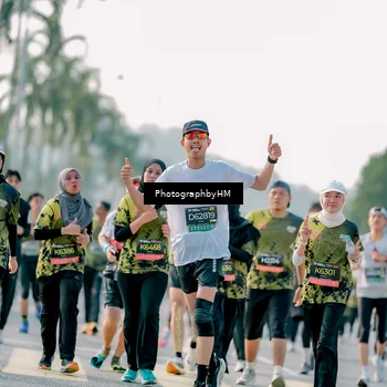 Runner Photo 6440254
