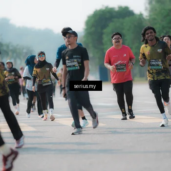 Runner Photo 6440256