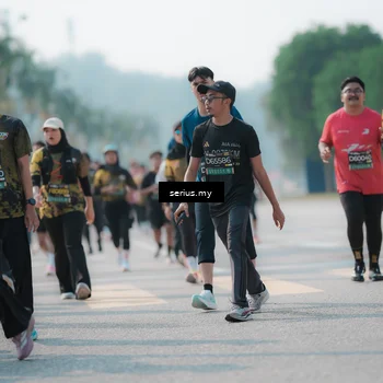 Runner Photo 6440275