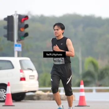 Runner Photo 6440291